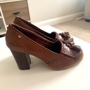 Bass Kylie Loafer Heel, 3.5 in heel, size 8.5
